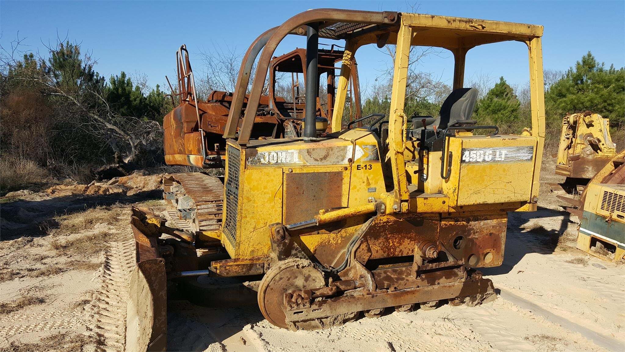 DEERE 450G LT IV in Hughes Springs, TX