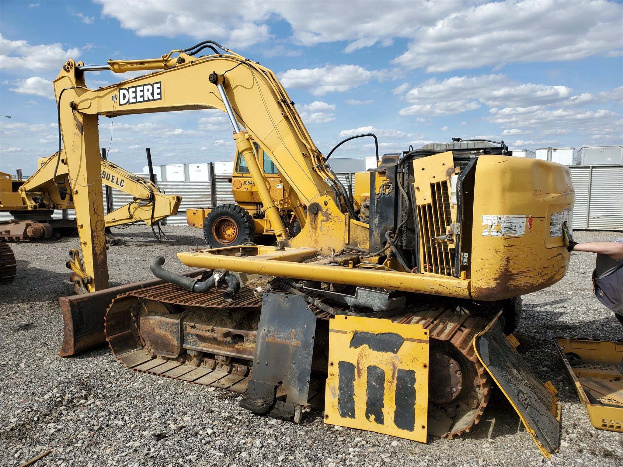 2002 DEERE 110 in Ottawa Lake, MI
