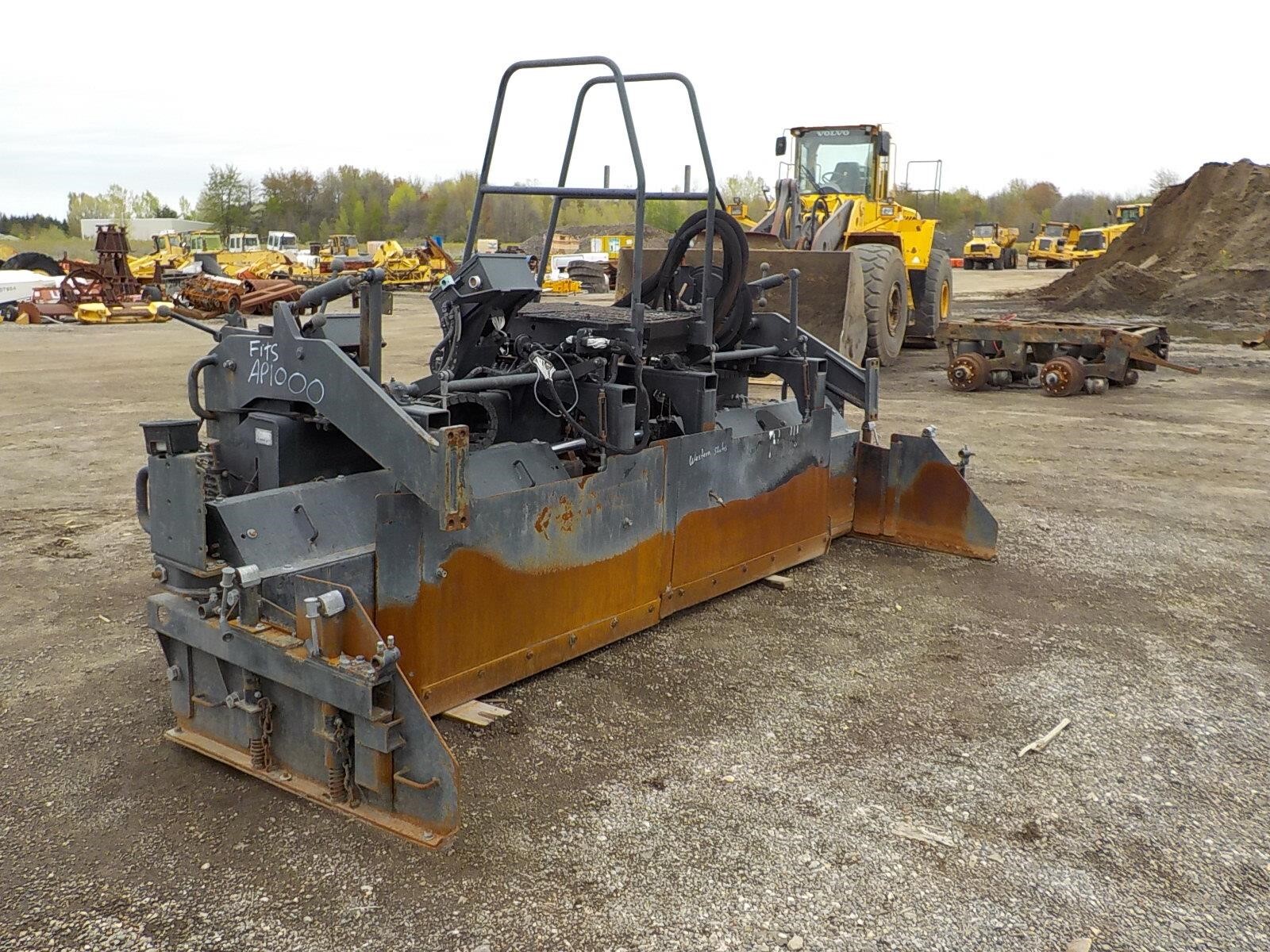 CATERPILLAR Attachment in Holland, MI