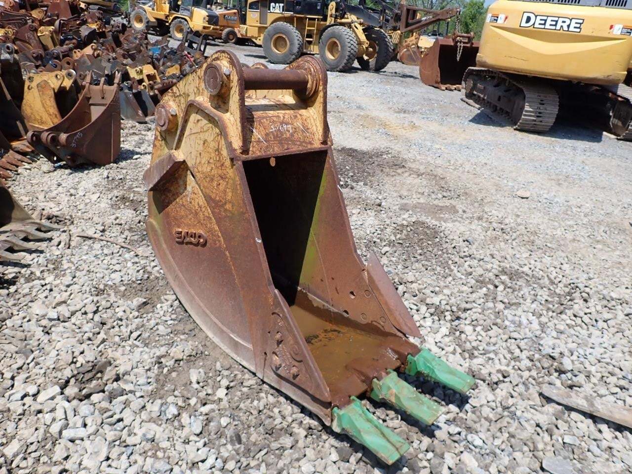 2008 EASCO Attachment in Manheim, PA