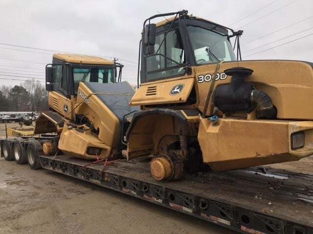 2007 DEERE 300D in Jackson, TN