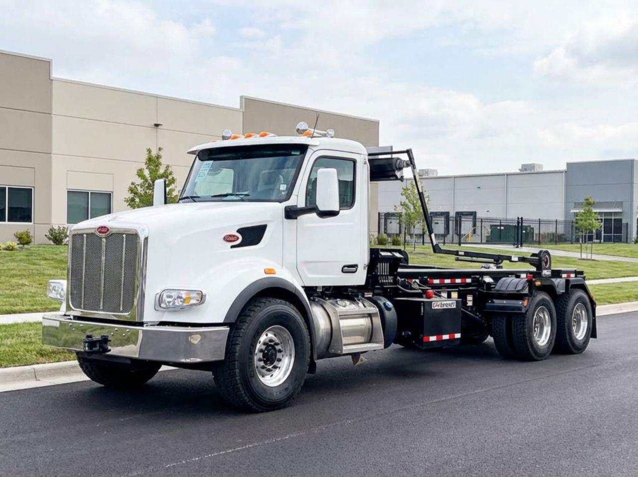 2025 PETERBILT 567 in Decatur, GA