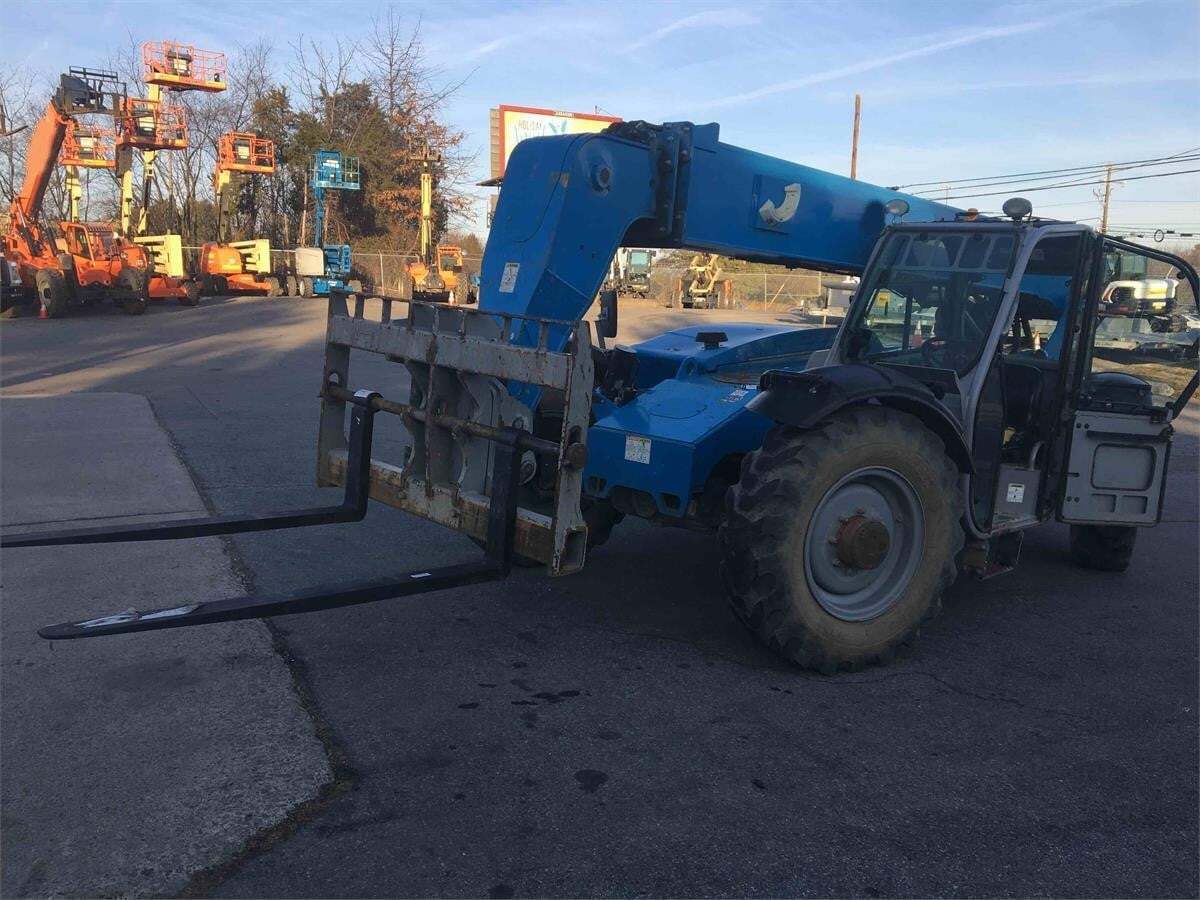 2014 GENIE GTH844 in Northside, OH