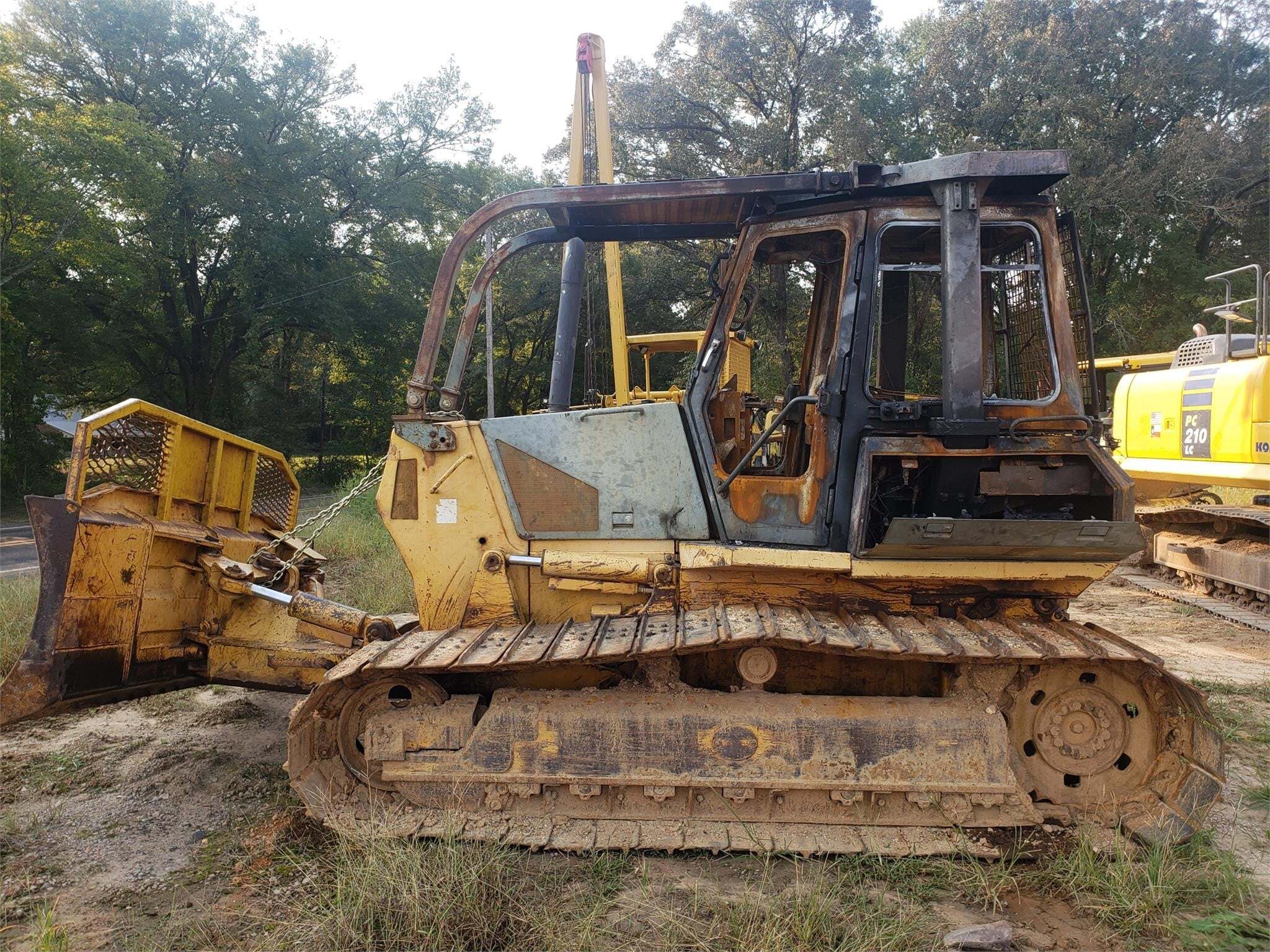 KOMATSU D41P-6 in Hughes Springs, TX