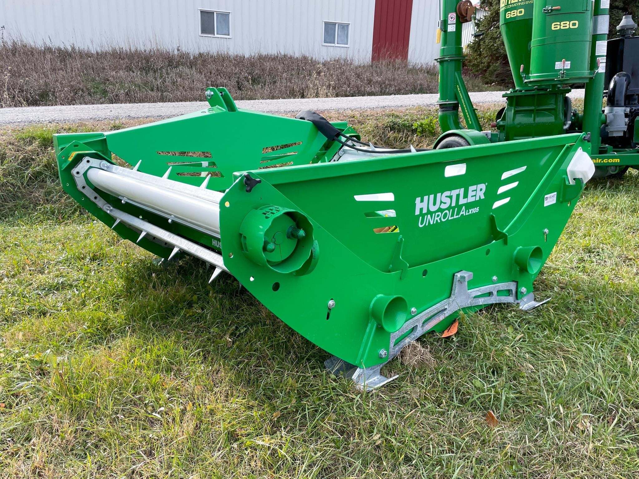 2026 HUSTLER UNROLLA LX105 in Henderson, IA