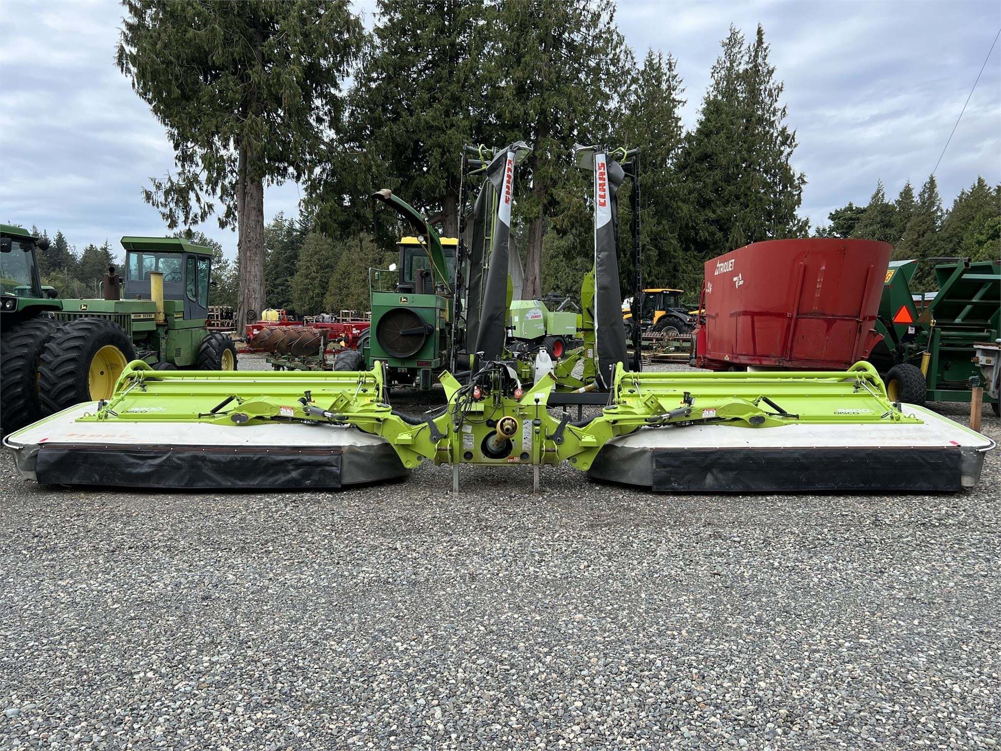 2017 CLAAS DISCO 9200C AS in Lynden, WA