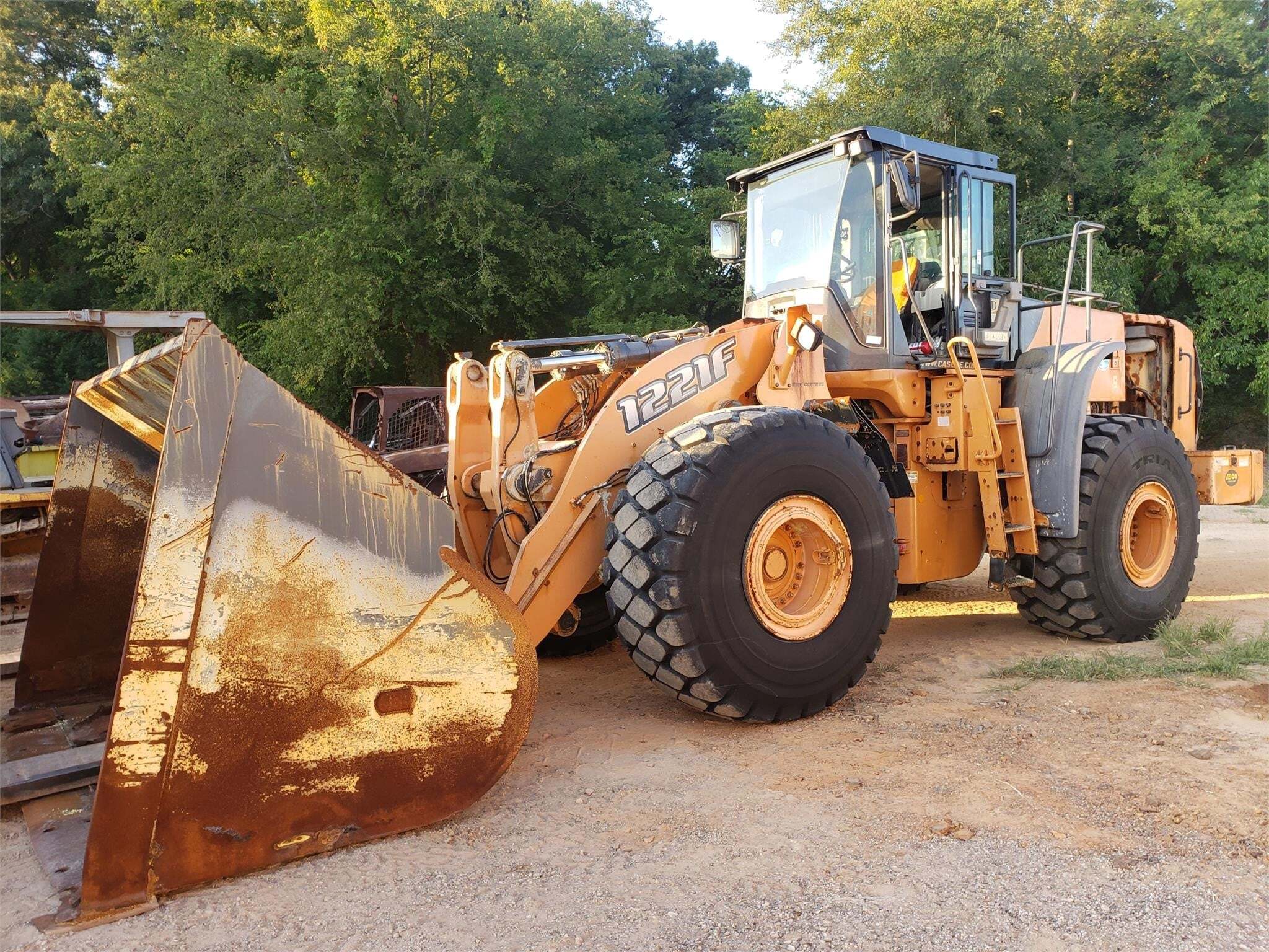 CASE 1221F in Hughes Springs, TX