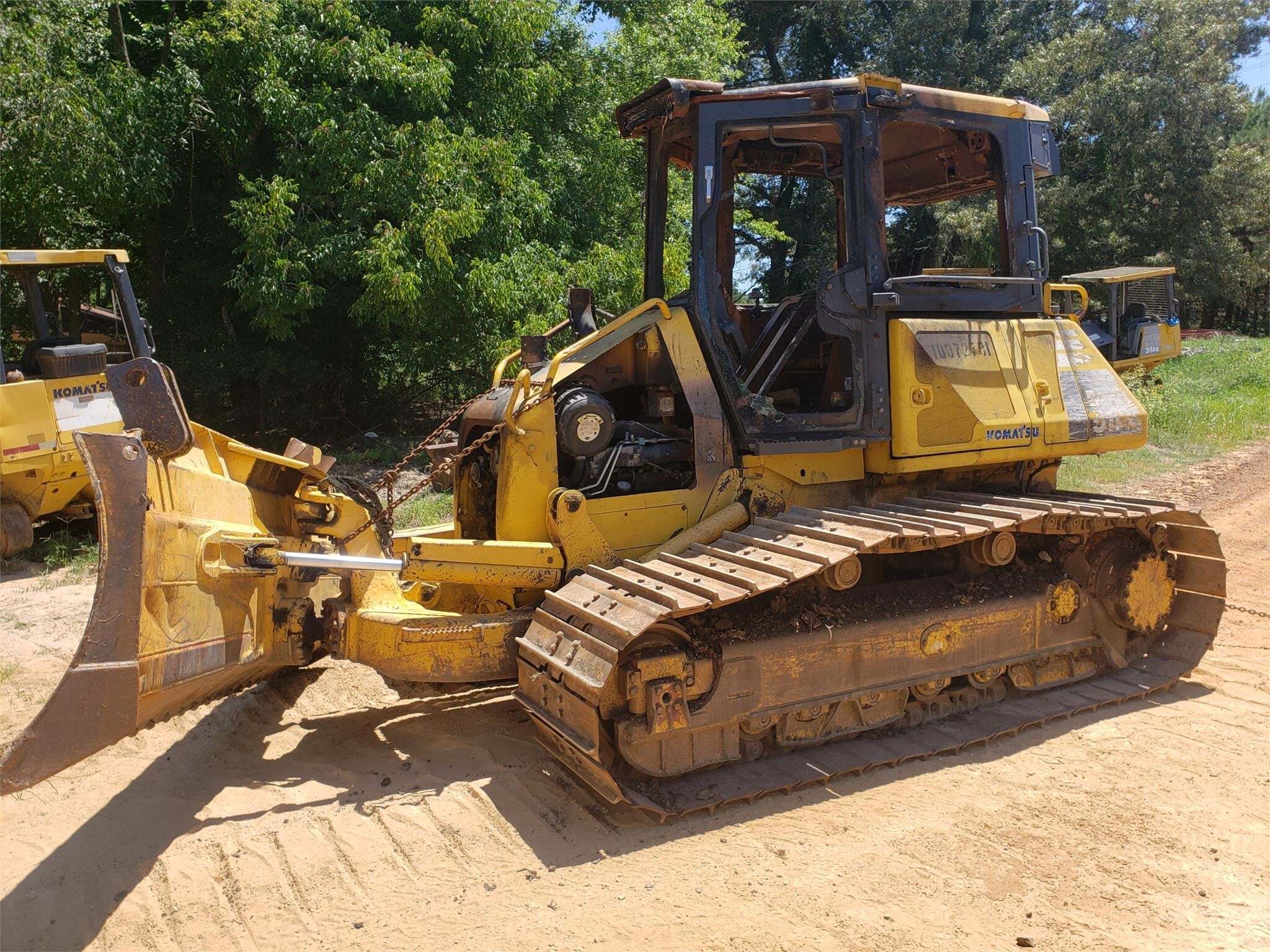 2011 KOMATSU D51PX-22 in Hughes Springs, TX