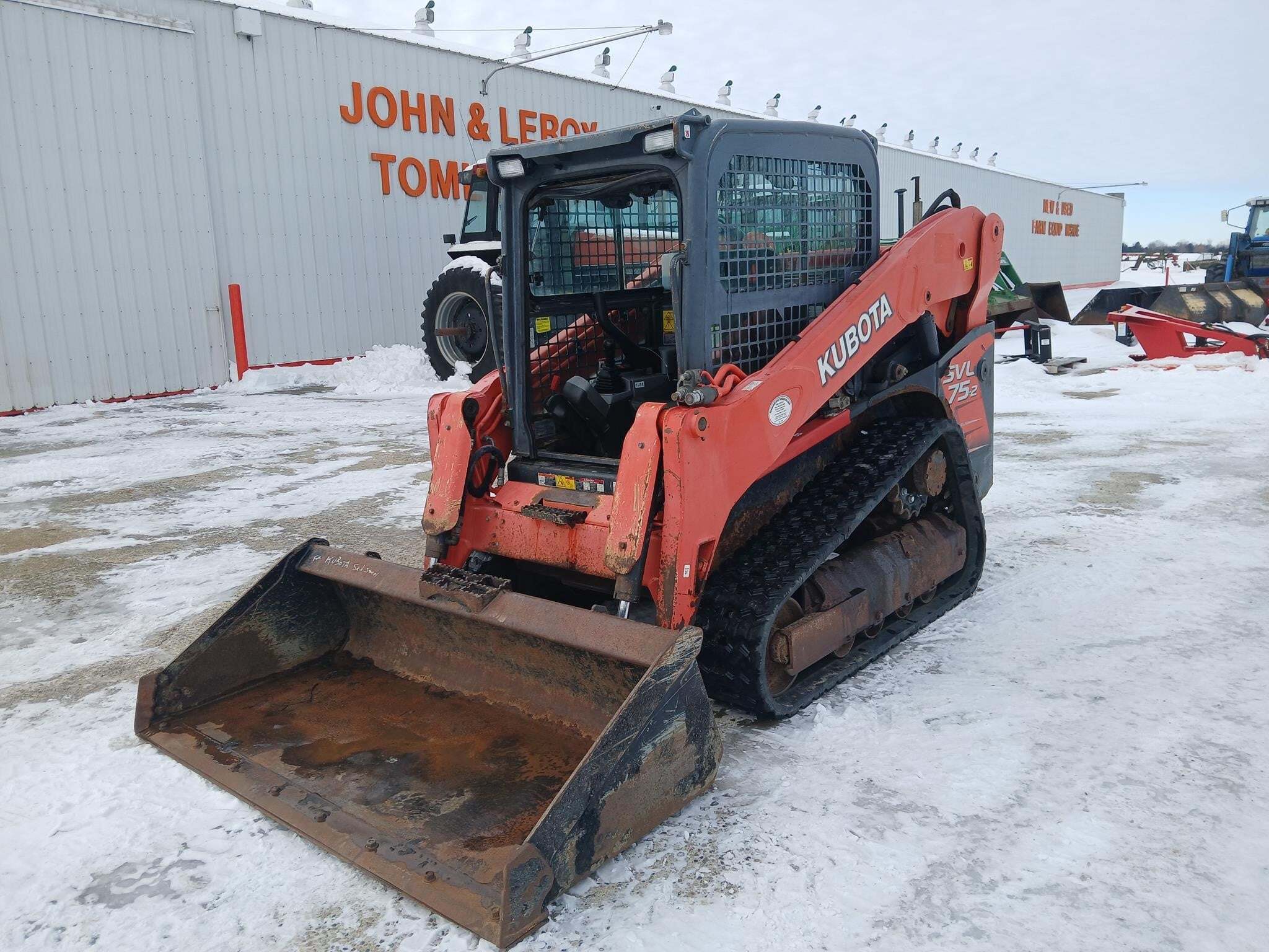 KUBOTA SVL75-2 in Marlette, MI