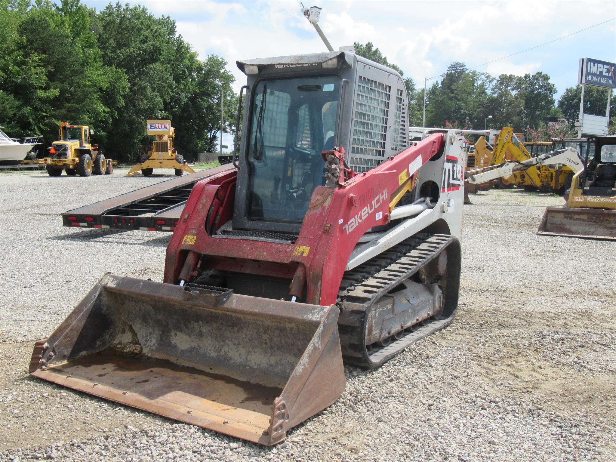 2015 TAKEUCHI TL10 in Greensboro, NC