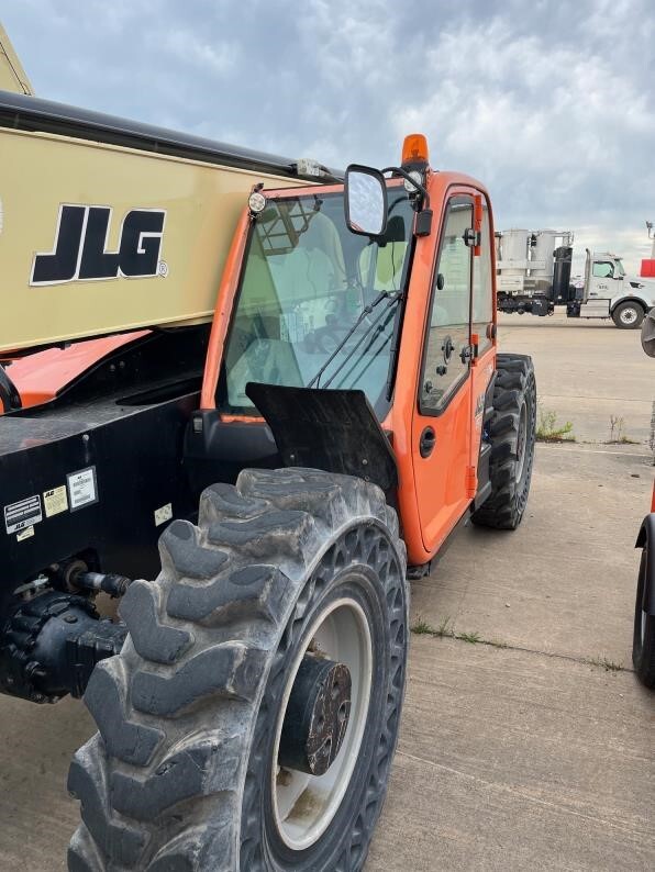 2017 JLG 1255 in Northside, OH