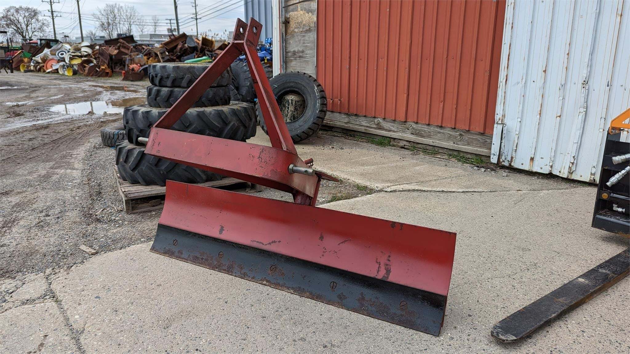 INTERNATIONAL Attachment in Lenox, MI