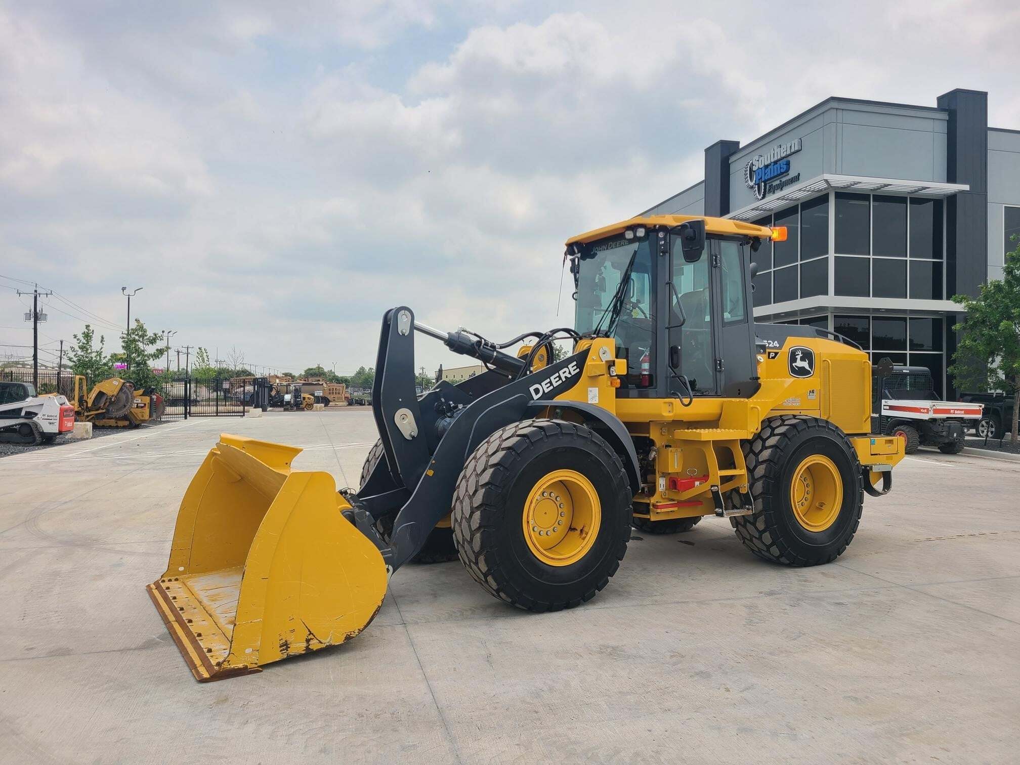 2022 DEERE 524 P-TIER in San Antonio, TX