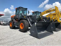 2023 DEVELON DL220-7
