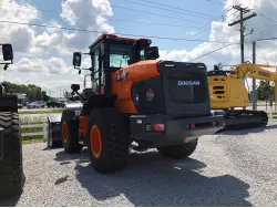 2023 DEVELON DL220-7