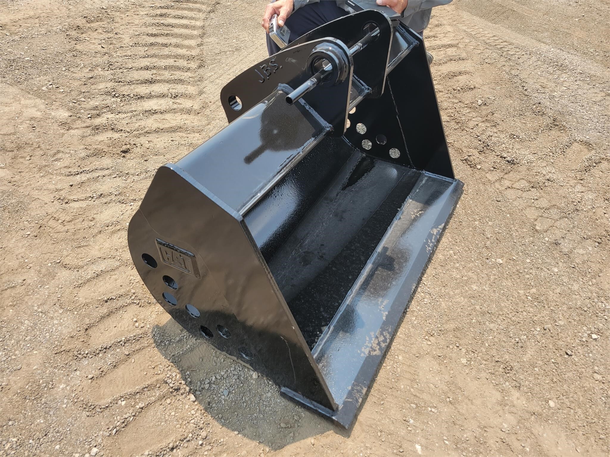 CATERPILLAR Attachment in Ottawa Lake, MI