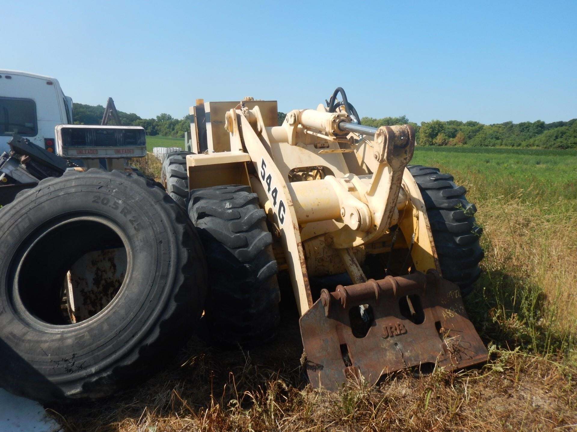 1994 DEERE 544G in Dover, MN