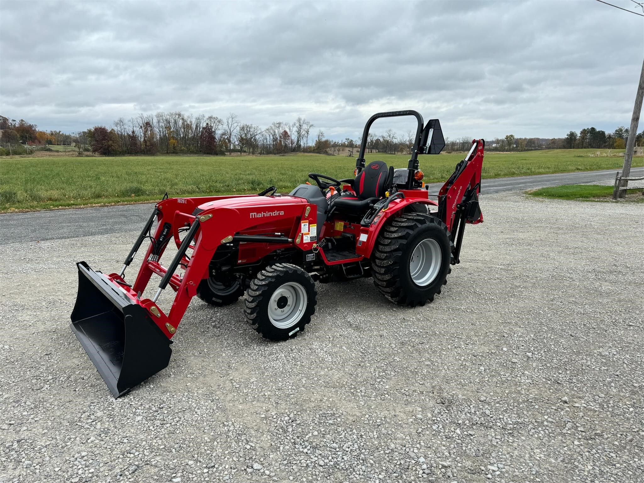 2023 MAHINDRA 1626 in Shreve, OH