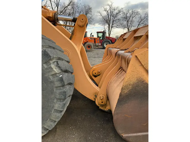 1998 DRESSER 560B