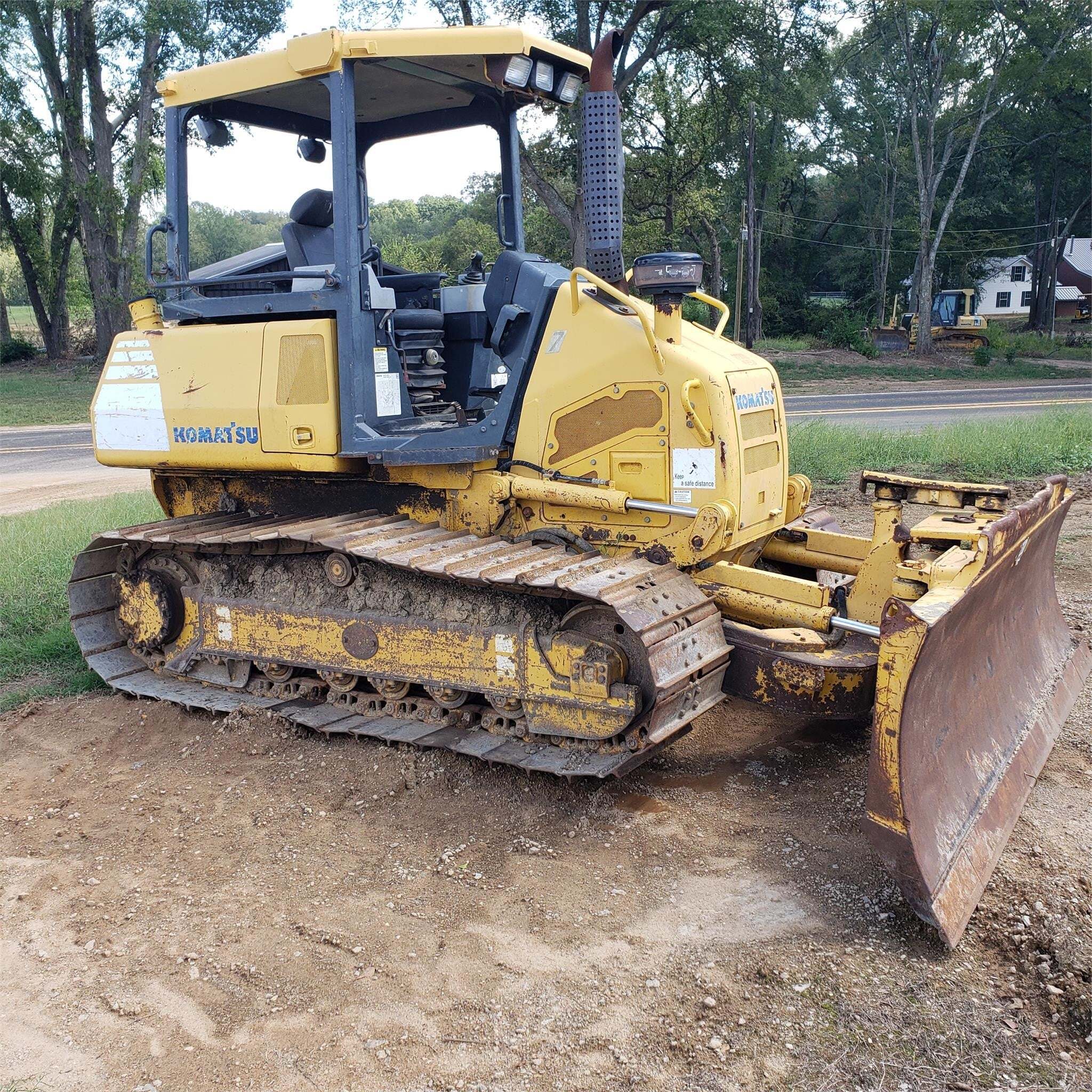 KOMATSU D37PX-22 in Hughes Springs, TX