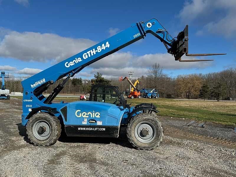 2016 GENIE GTH844 in East Bethany, NY