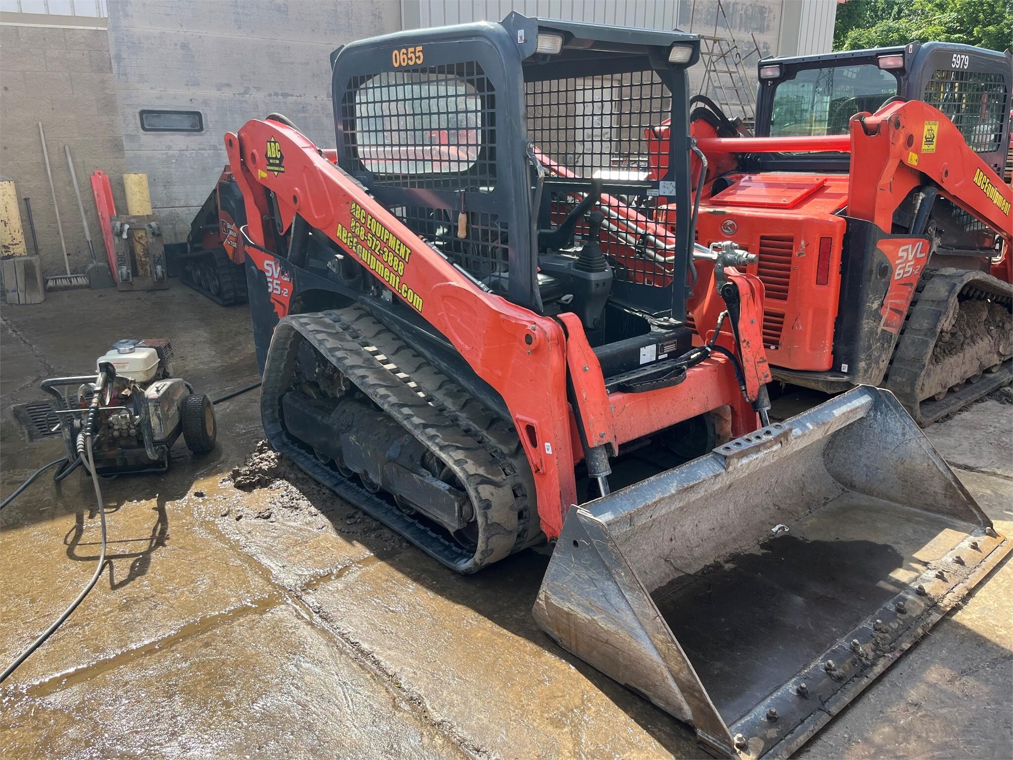 2019 KUBOTA SVL65-2 in Brunswick, OH