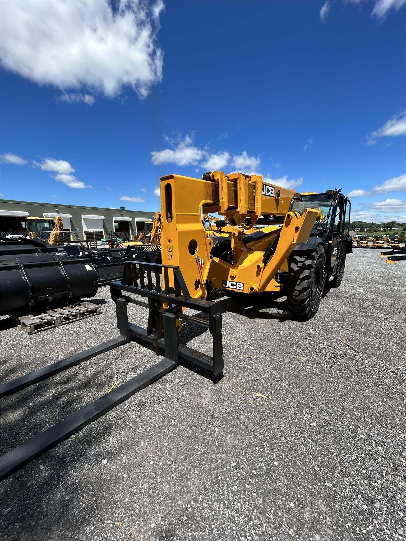 2024 JCB 510-56 in Prospect, PA