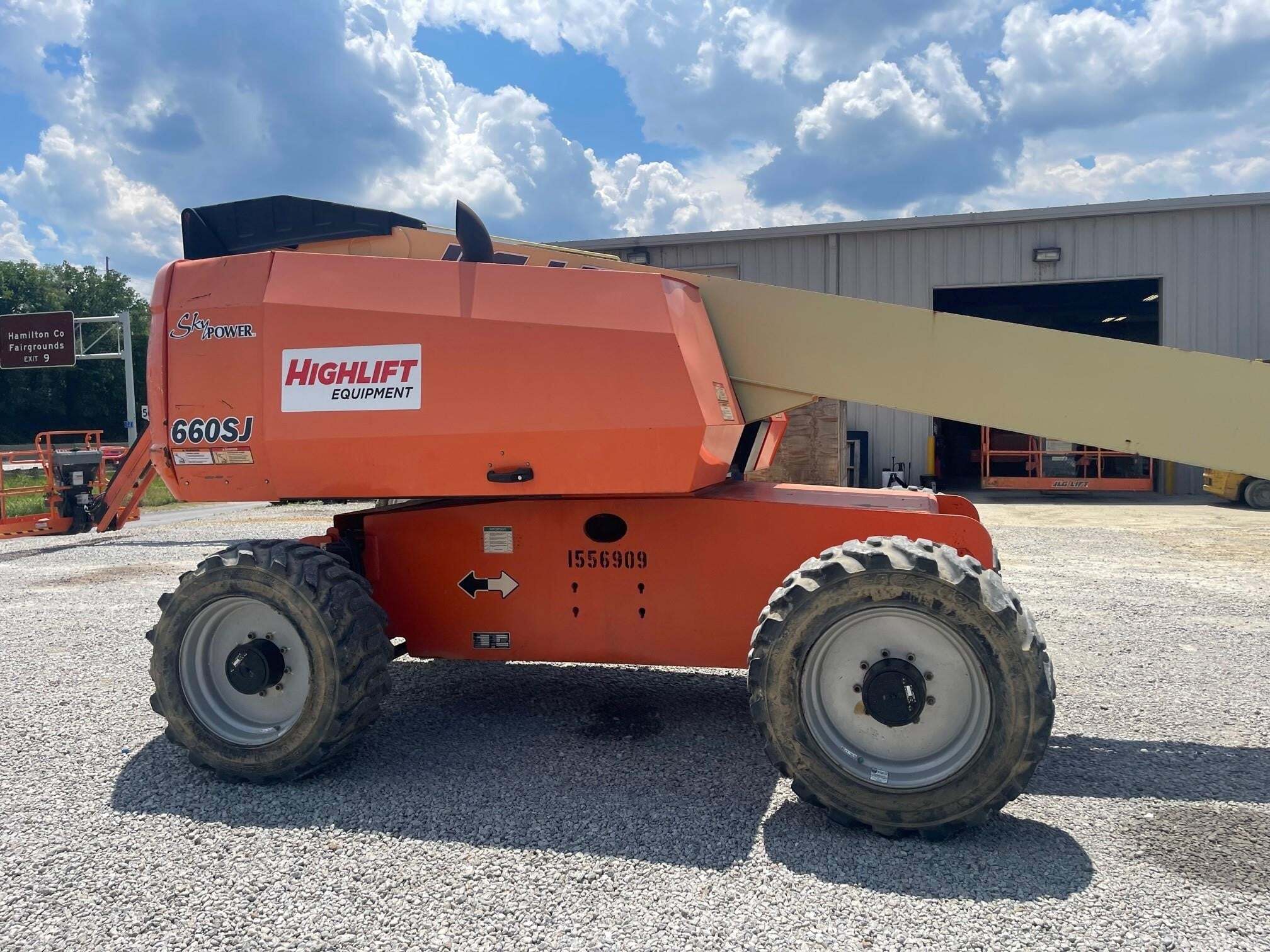 2015 JLG 660SJ in Cincinnati, OH