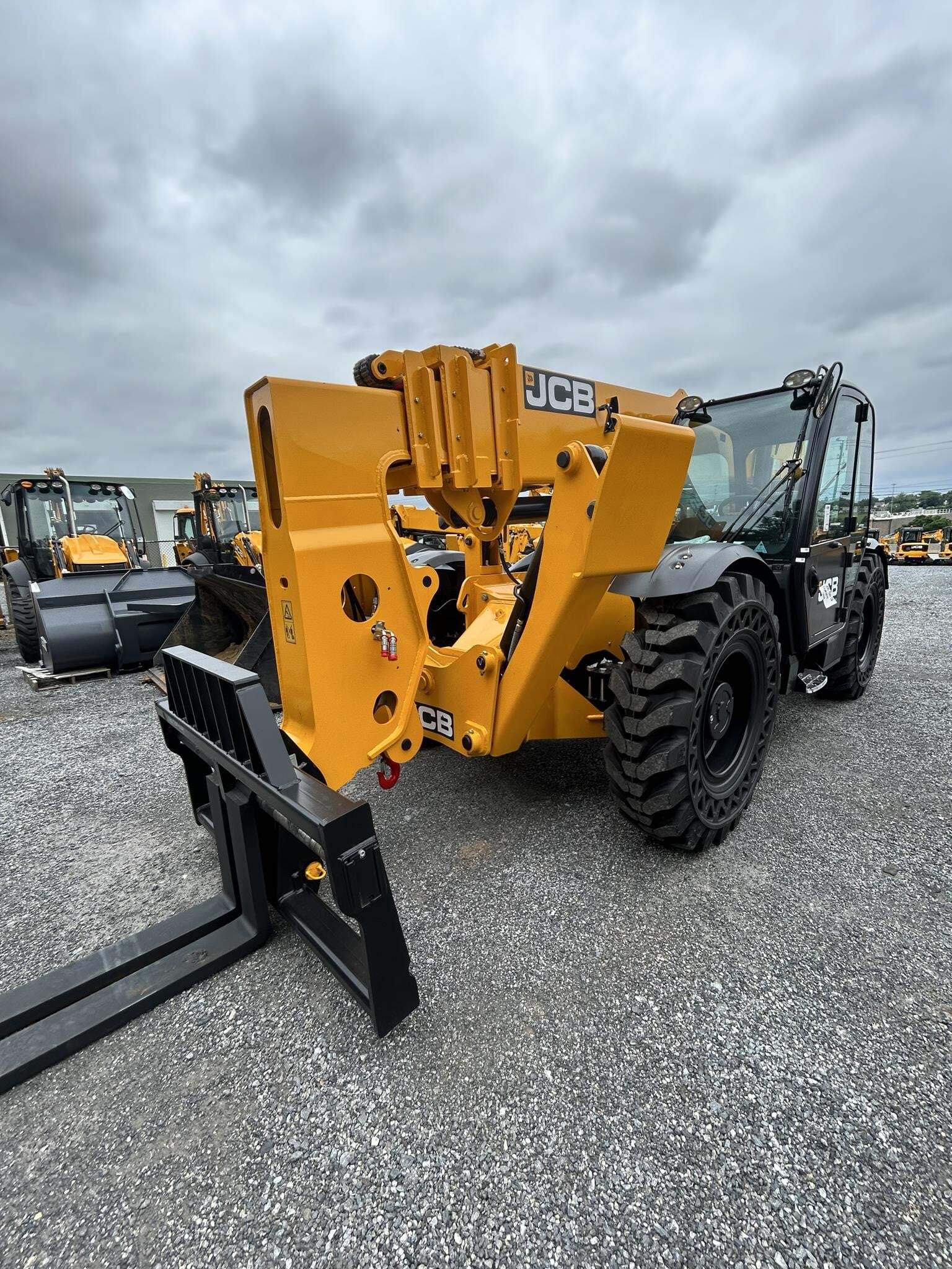 2024 JCB 510-56 in Prospect, PA