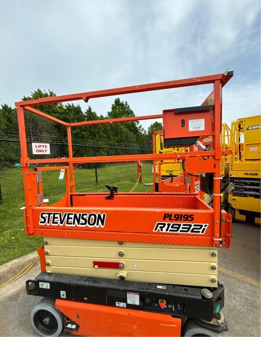 2021 JLG R1932i in Bolingbrook, IL