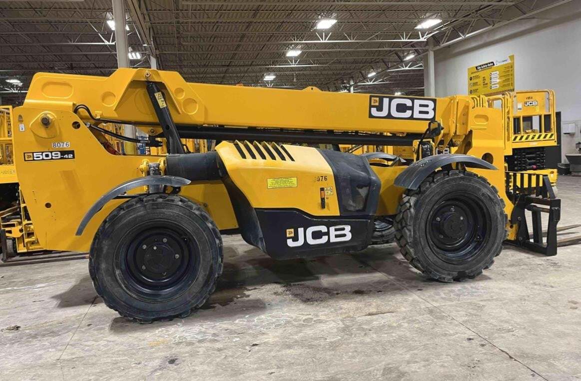 2021 JCB 509-42 in Northside, OH