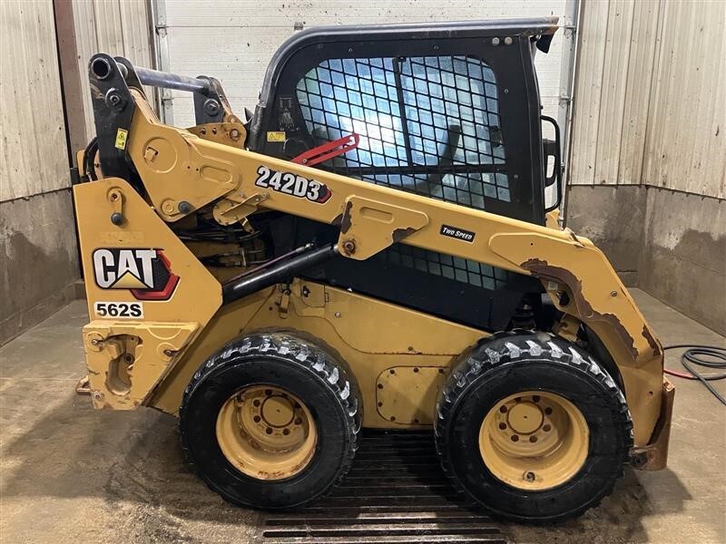 2019 CATERPILLAR 242D3 in Cedar Rapids, IA
