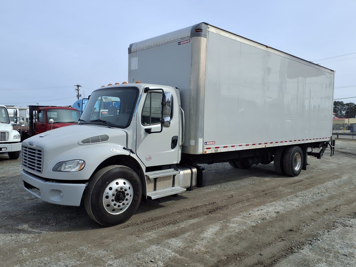 2020 FREIGHTLINER BUSINESS CLASS M2 106 in Greenville, SC
