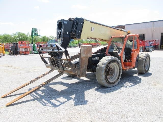2016 JLG 1055 in Cartersville, GA