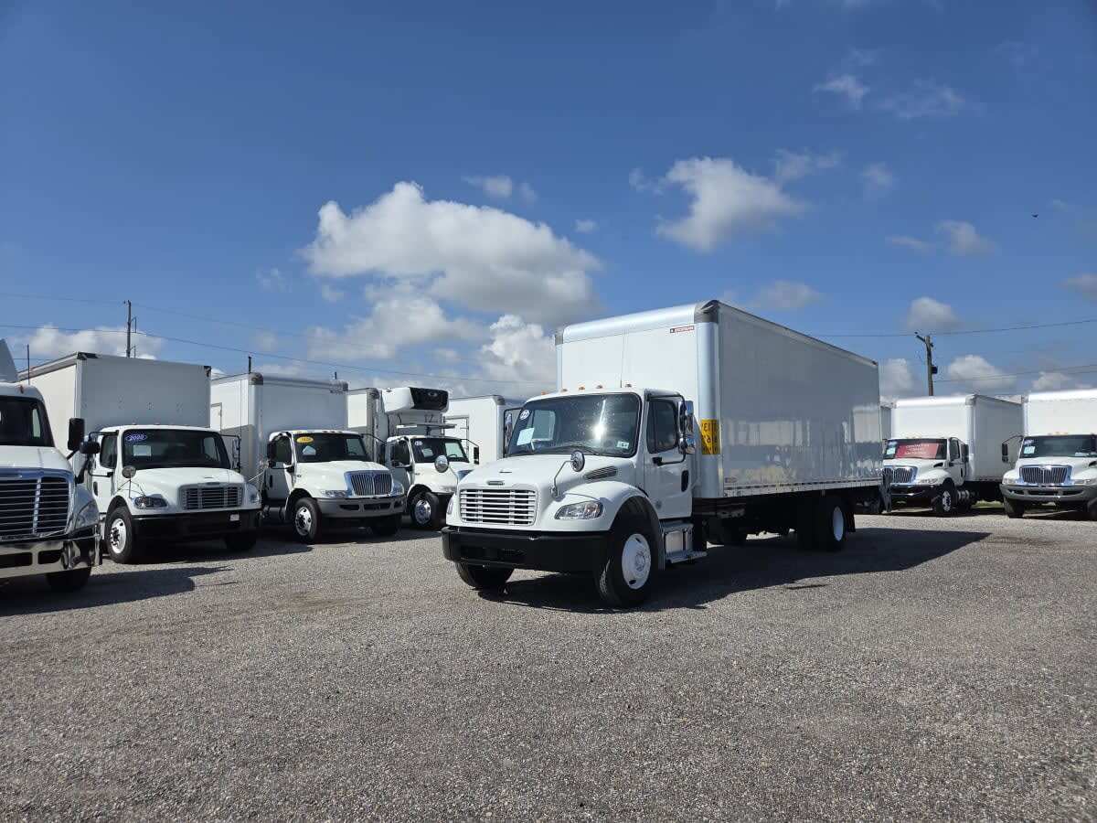 2022 FREIGHTLINER BUSINESS CLASS M2 106 in Saint Rose, LA