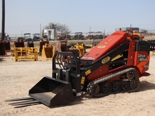 2025 DITCH WITCH SK800 in Tyler, TX