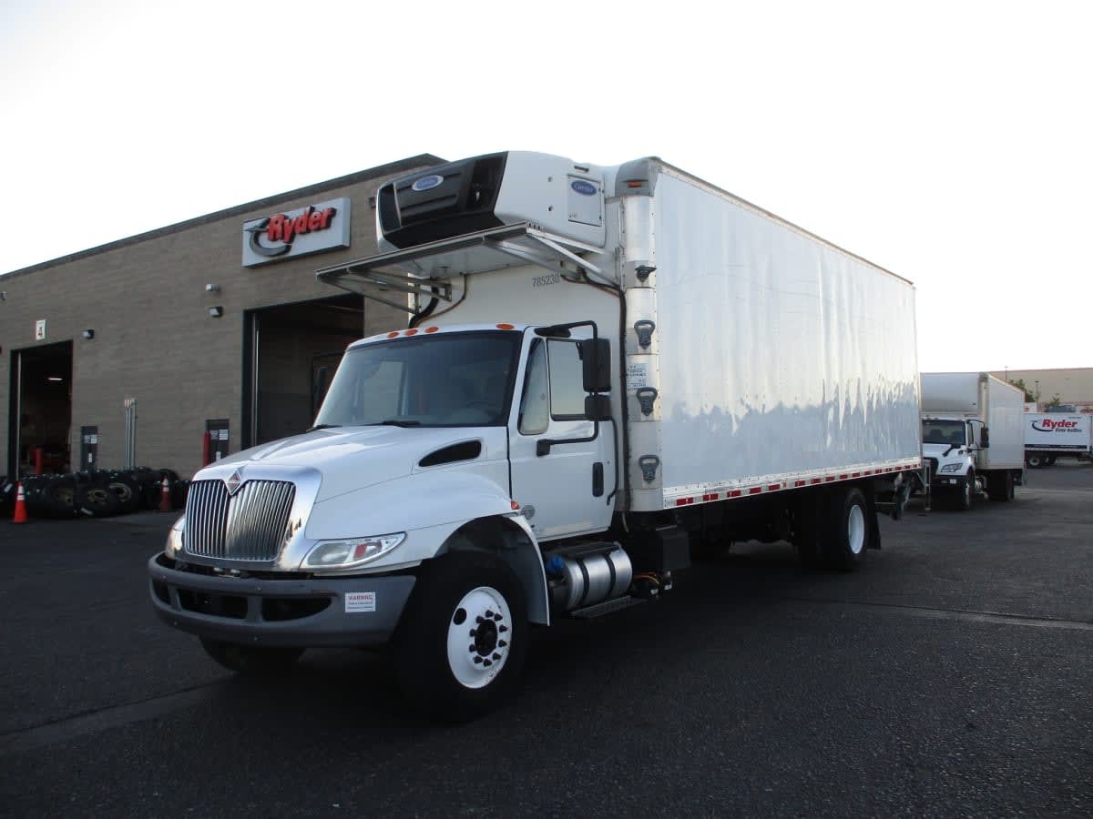 2018 INTERNATIONAL 4300 in Commerce City, CO