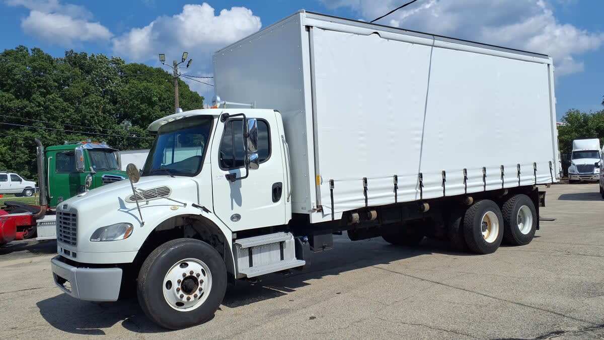 2020 FREIGHTLINER BUSINESS CLASS M2 106 in Warwick, RI