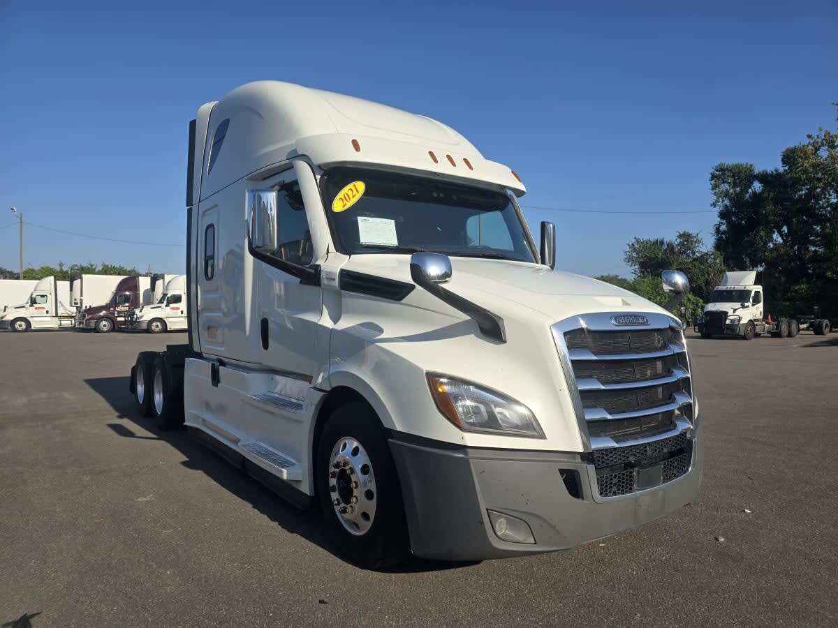 2021 FREIGHTLINER CASCADIA 126 in Tampa, FL