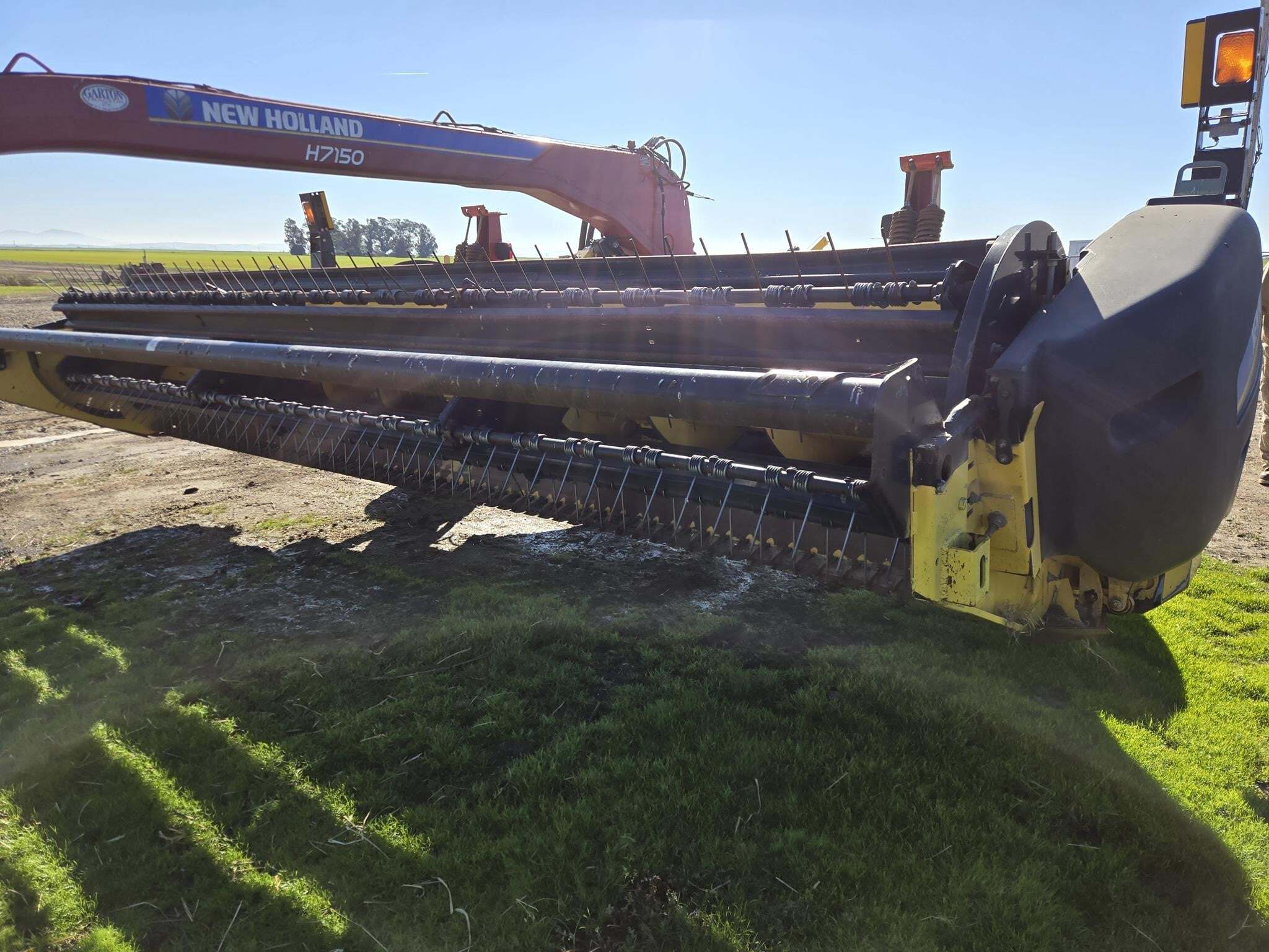 2016 NEW HOLLAND H7150 in Santa Rosa, CA
