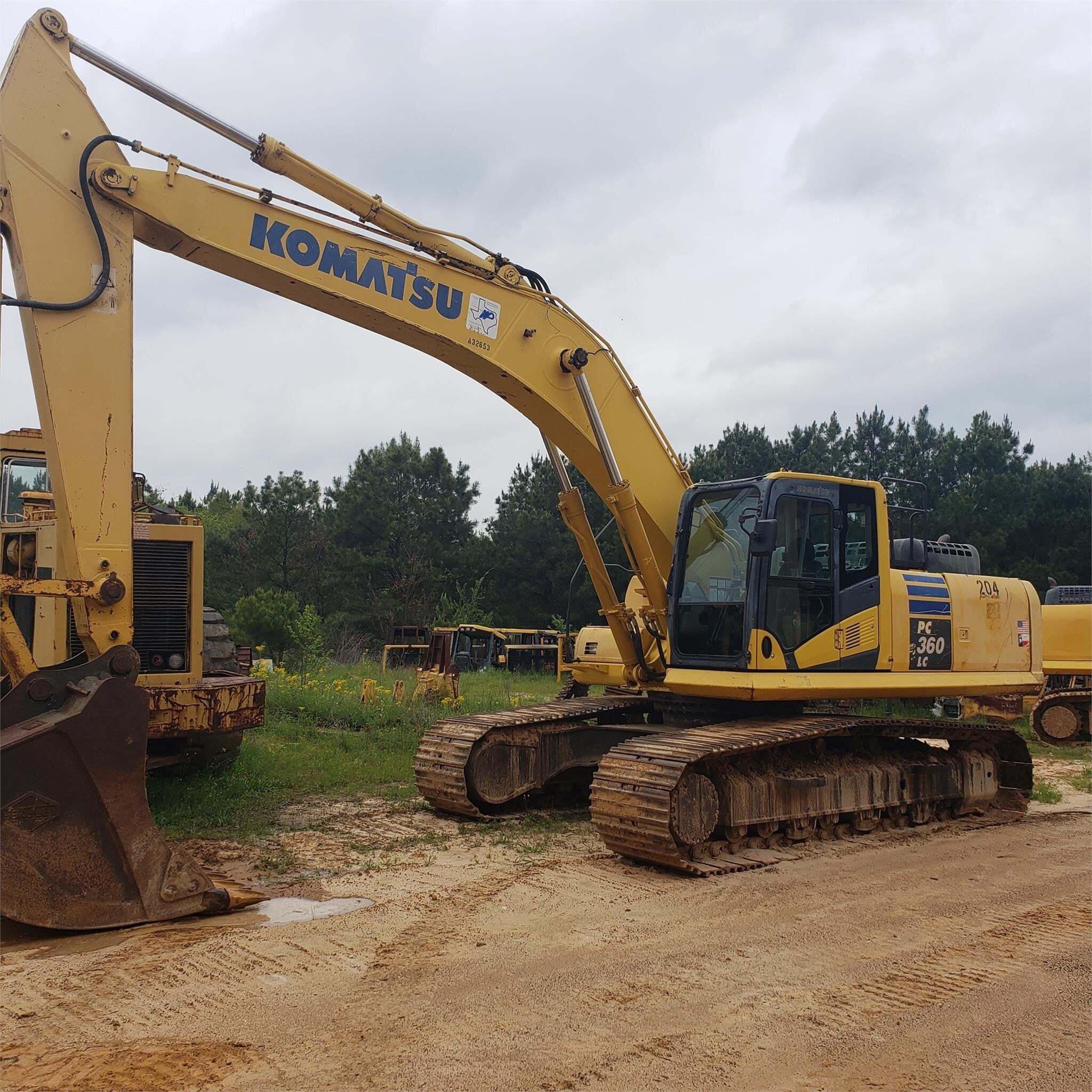 KOMATSU PC360 LC-10 in Hughes Springs, TX