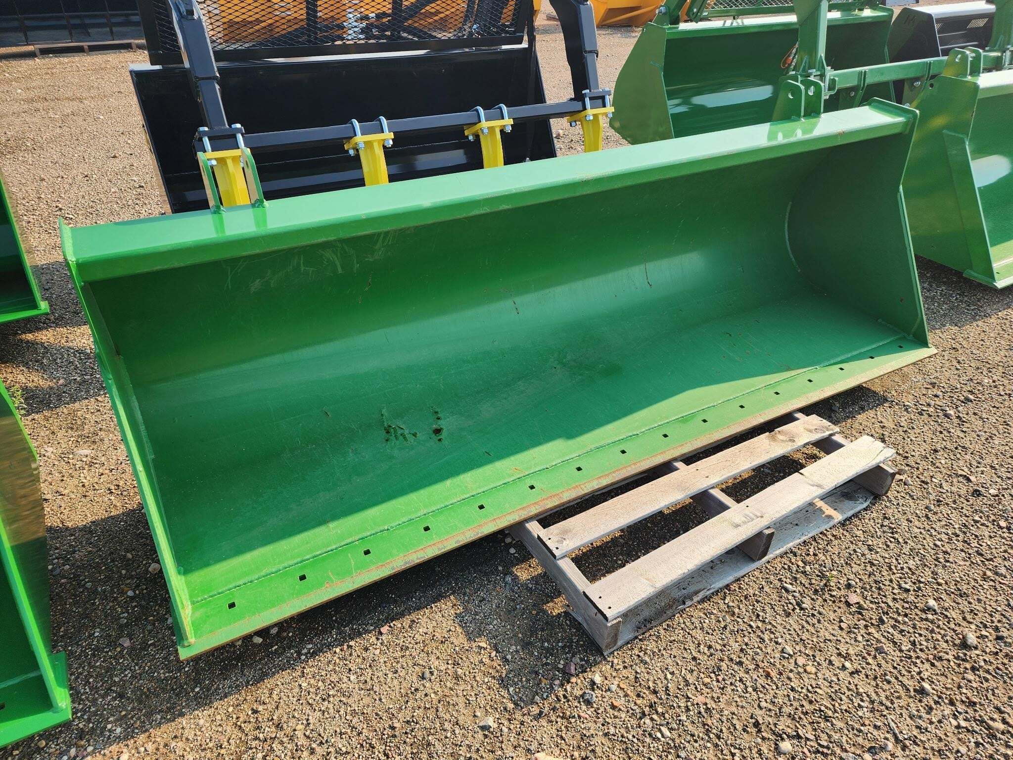 JOHN DEERE Attachment in Wessington Springs, SD