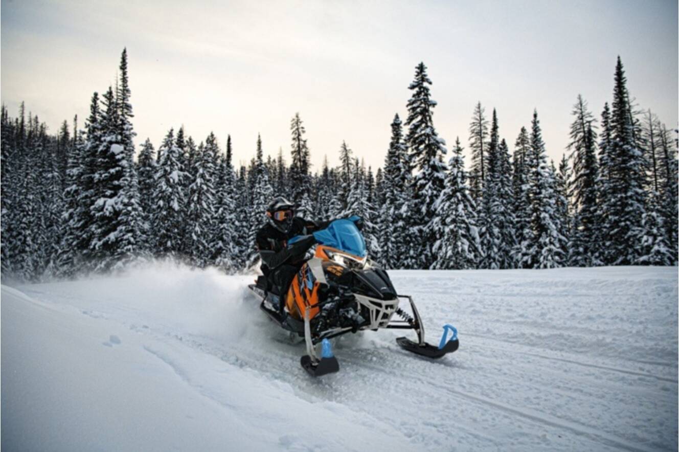 A photo of this 2021 Arctic Cat Riot 8000 1.35 QS3 ES