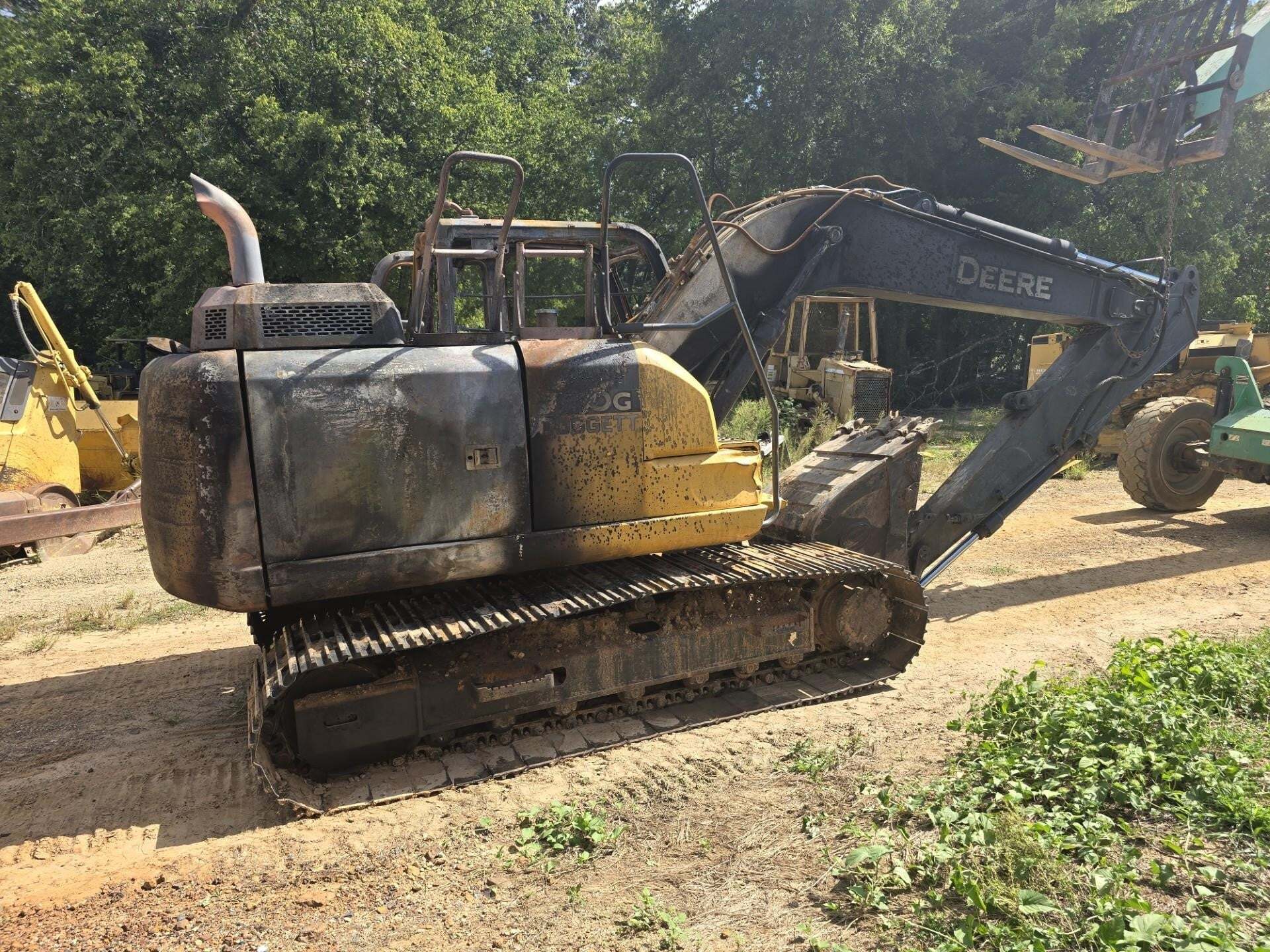 DEERE 130G in Hughes Springs, TX