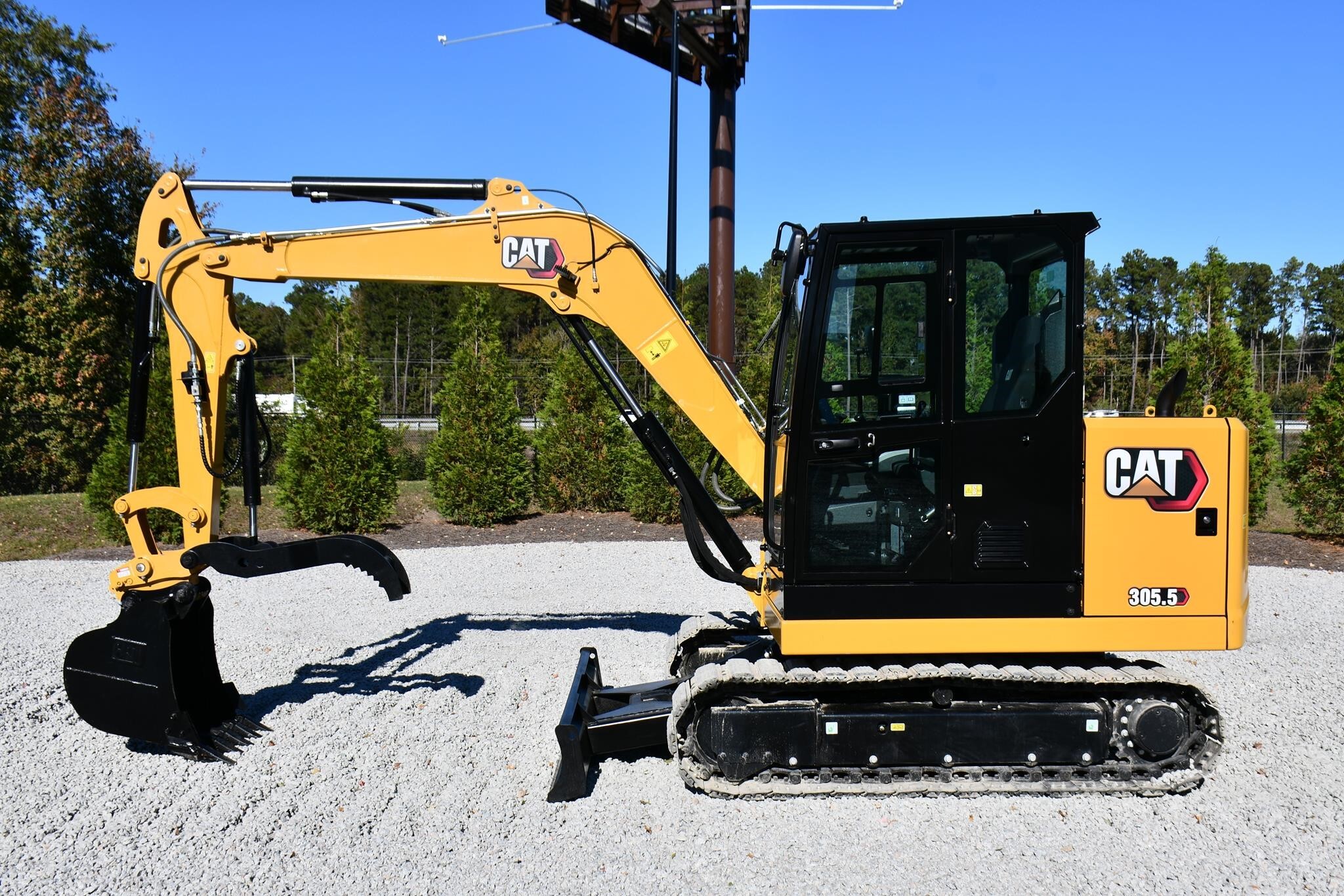 2025 CATERPILLAR 305.5 in Summerville, SC