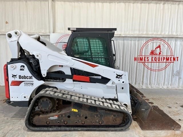 2017 BOBCAT T870 in Van Alstyne, TX
