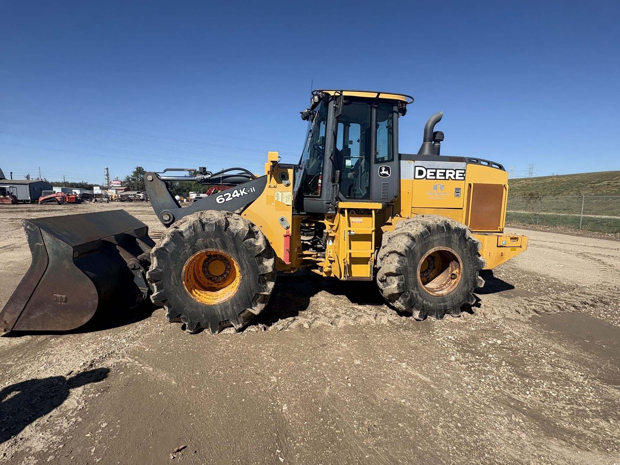 2017 DEERE 624KII in Baytown, TX
