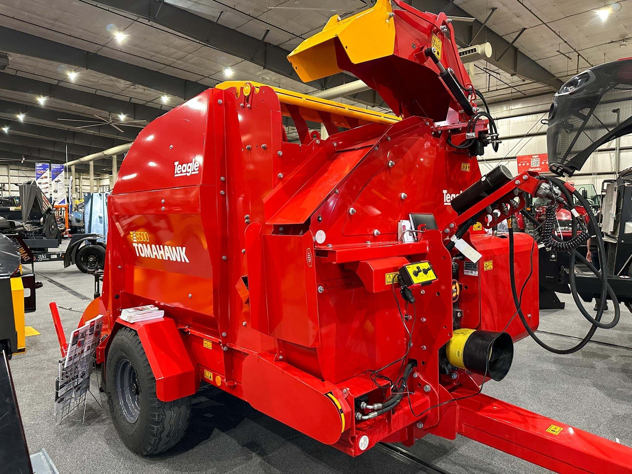 2026 TEAGLE TOMAHAWK 8500 in Henderson, IA