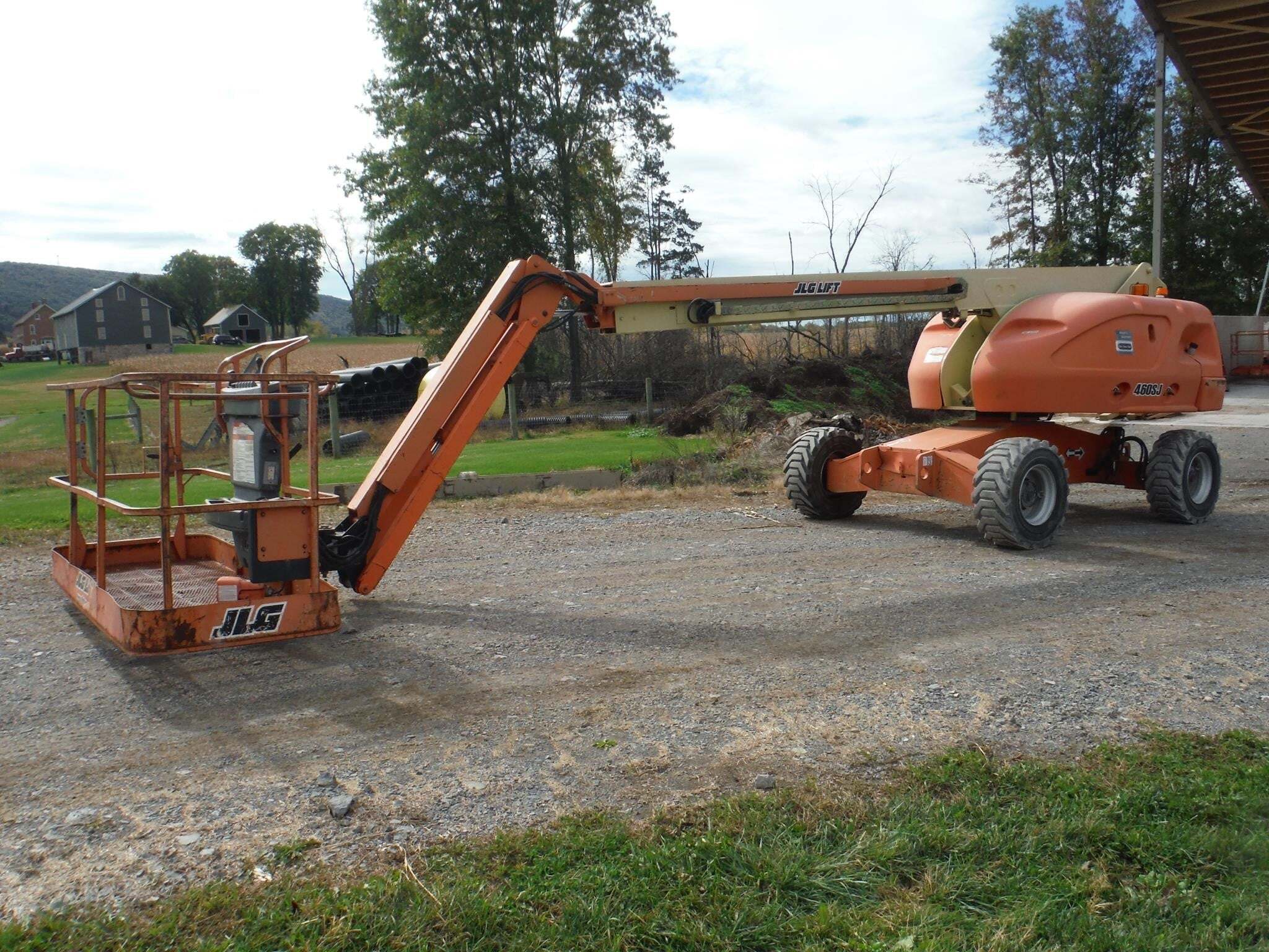 2002 JLG 460SJ in Milton, PA