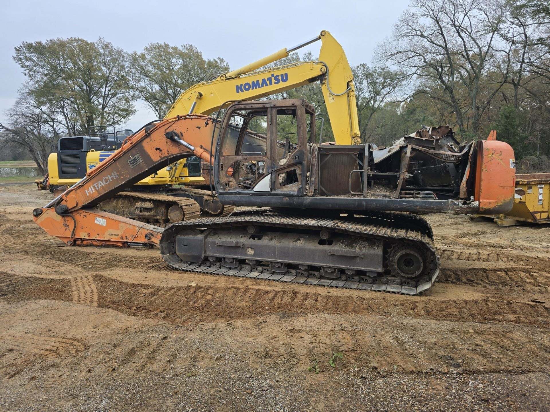 HITACHI ZX350 LC-5N in Hughes Springs, TX